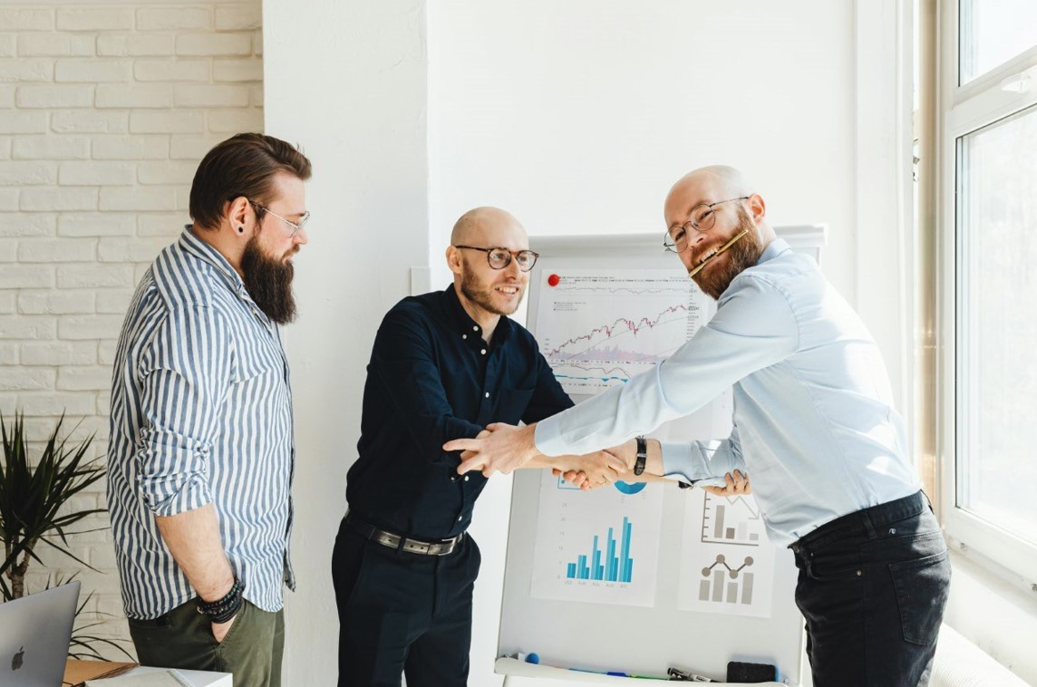 Simplifica tus transacciones en México con la ayuda de AK Digital