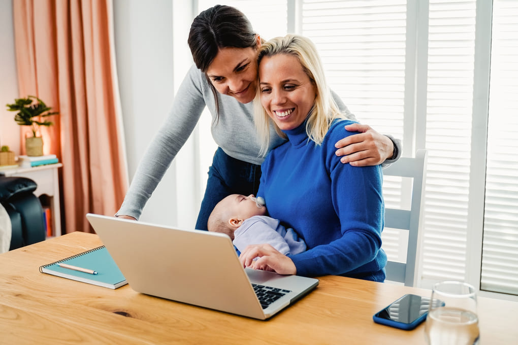 Servicios de gestación subrogada: información para parejas del mismo sexo y resides en Jacksonville (Florida)